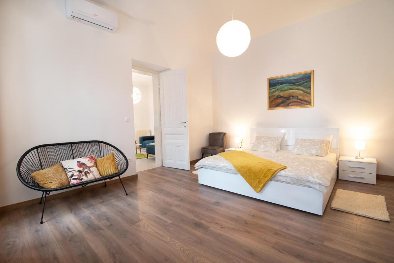 Four Modern Apartment'S At Antique Villa, Castropola 8, Pula, City Center Luaran gambar