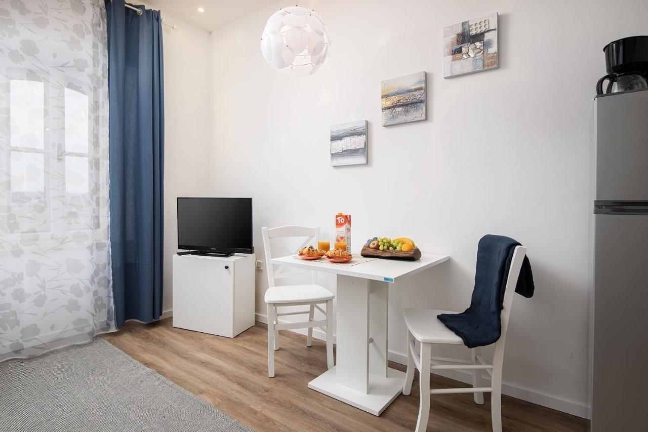 Four Modern Apartment'S At Antique Villa, Castropola 8, Pula, City Center Luaran gambar