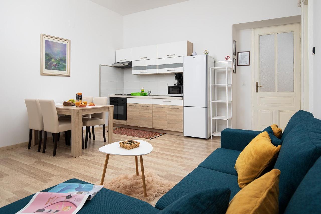 Four Modern Apartment'S At Antique Villa, Castropola 8, Pula, City Center Luaran gambar