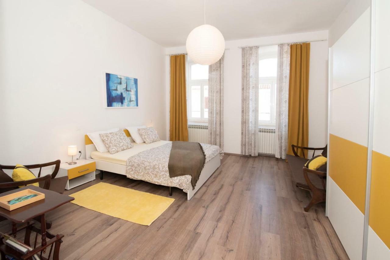 Four Modern Apartment'S At Antique Villa, Castropola 8, Pula, City Center Luaran gambar
