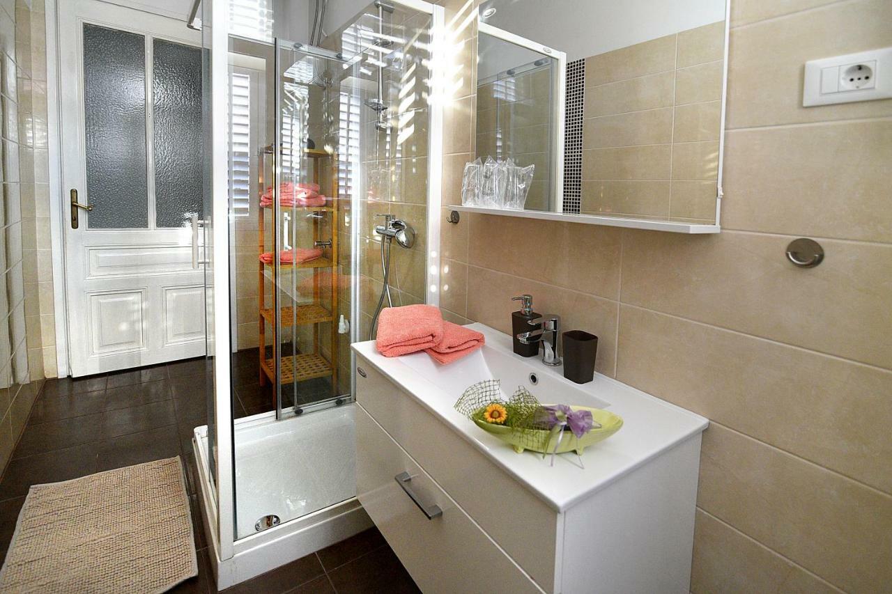 Four Modern Apartment'S At Antique Villa, Castropola 8, Pula, City Center Luaran gambar